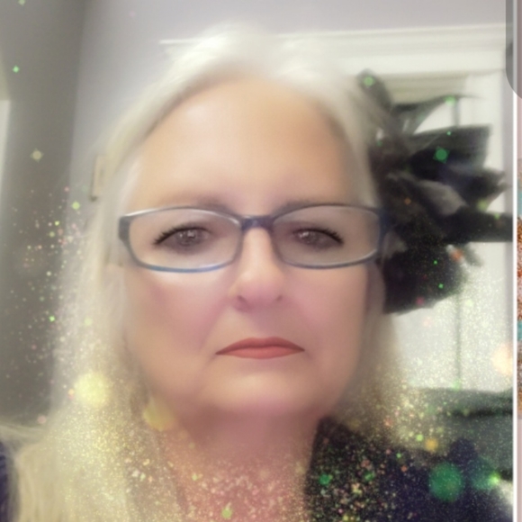 Meet your Posher, Sherry - Picture 2 of 2